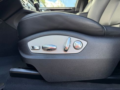 Used 2026 Porsche Macan image 28