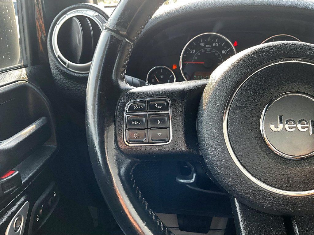 Used 2017 Jeep Wrangler Sahara w/ Connectivity Group AWD/4WD image 19