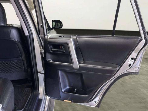 Used 2012 Toyota 4Runner Limited AWD/4WD image 17