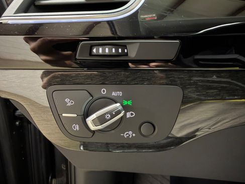 Used 2019 Audi Q7 3.0T Premium Plus w/ Premium Plus Package image 16