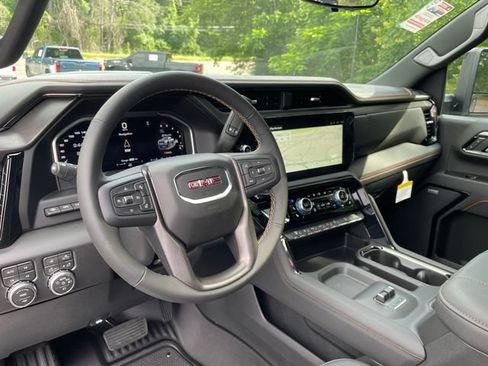 New 2026 GMC Sierra 2500 AT4 w/ AT4 Premium Plus Package AWD/4WD image 31