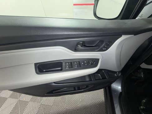 Used 2018 Honda Odyssey EX-L image 15