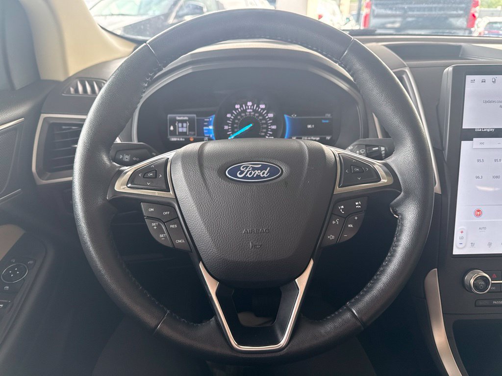 Certified 2024 Ford Edge SEL w/ Convenience Package AWD/4WD image 15