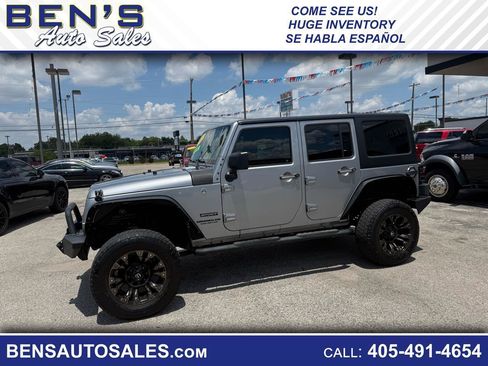 Used 2017 Jeep Wrangler Unlimited Sport w/ Connectivity Group AWD/4WD image 1