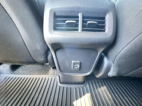 Used 2024 Chevrolet Equinox LS w/ LS Convenience Package image 20