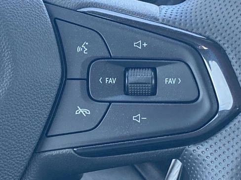 New 2026 Chevrolet Trax LS FWD image 9