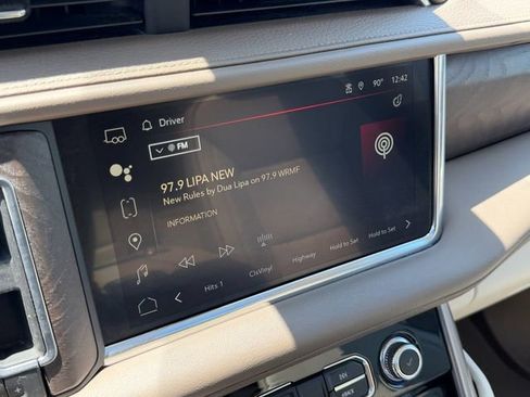 Used 2024 GMC Yukon XL Denali RWD image 23
