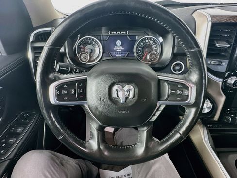 Used 2019 RAM 1500 Laramie AWD/4WD image 11