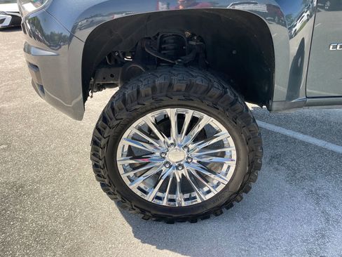 Used 2020 Chevrolet Colorado LT RWD image 10