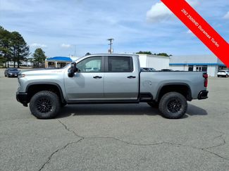 New 2026 Chevrolet Silverado 2500 ZR2 AWD/4WD video 2