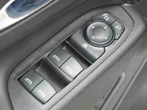 Used 2020 Chevrolet Equinox Premier w/ Premier Redline Edition FWD image 18