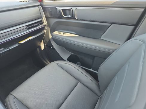 New 2026 Hyundai Santa Fe Calligraphy FWD image 10