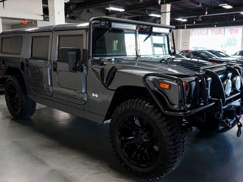 Used 2003 HUMMER H1 4-Door Wagon AWD/4WD image 4