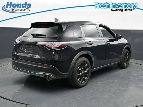 Used 2023 Honda HR-V Sport image 10