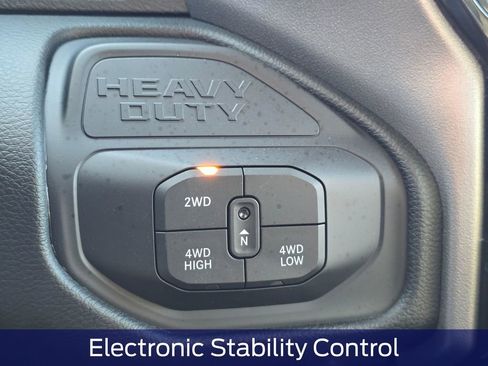 New 2026 RAM 2500 Laramie AWD/4WD image 25