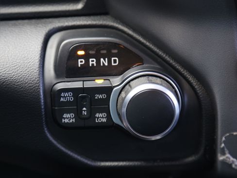 Used 2019 RAM 1500 Big Horn image 29