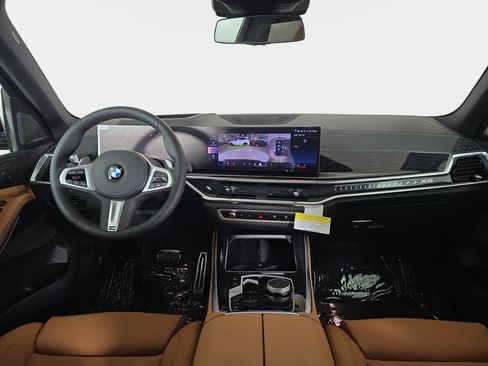 New 2026 BMW X5 xDrive40i w/ M Sport Package AWD/4WD image 12