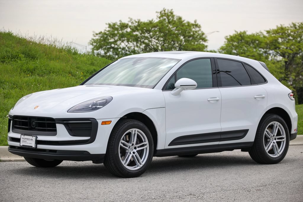 Certified 2026 Porsche Macan AWD/4WD image 36