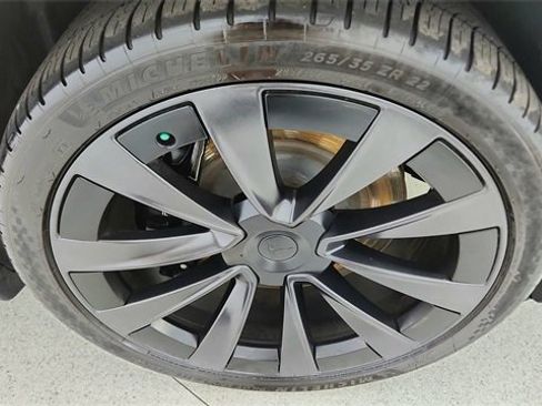 Used 2022 Tesla Model X Plaid image 60