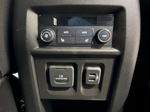 Used 2021 Chevrolet Traverse Premier w/ Redline Edition image 37