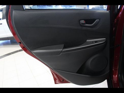 Used 2023 Hyundai Kona SEL AWD/4WD image 18