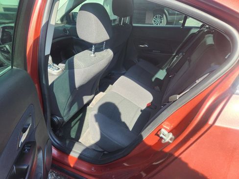 Used 2012 Chevrolet Cruze LT FWD image 9
