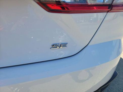 Certified 2025 Toyota Camry SE w/ Convenience Package image 10