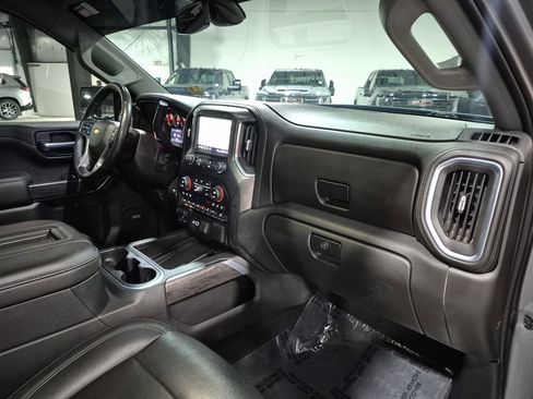 Used 2020 Chevrolet Silverado 1500 LTZ w/ LTZ Premium Package image 30