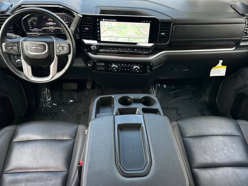 Used 2025 GMC Sierra 1500 SLT AWD/4WD image 16