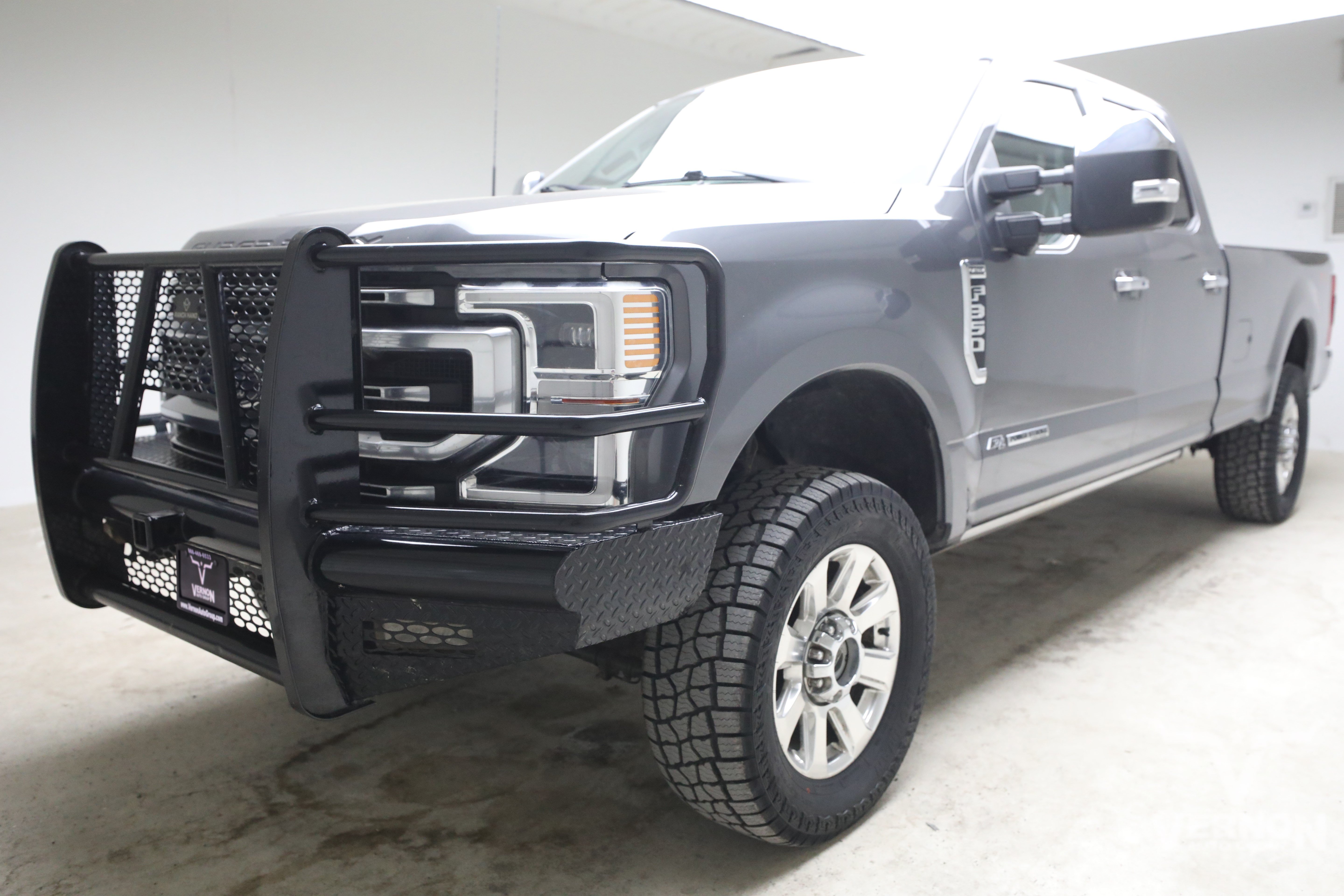 Used 2021 Ford F350 Platinum AWD/4WD image 1