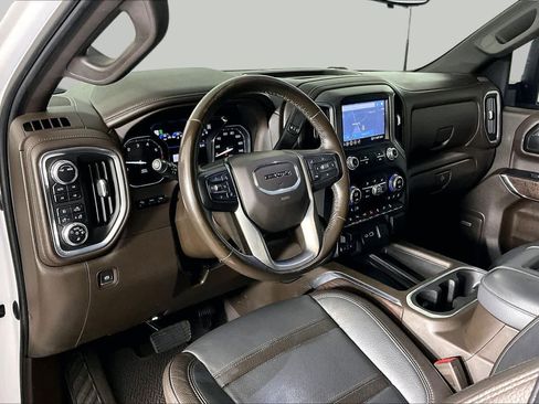 Used 2022 GMC Sierra 2500 Denali w/ Denali Ultimate Package AWD/4WD image 17