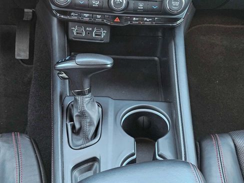 Used 2023 Dodge Durango GT image 28
