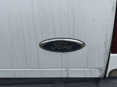 Used 2000 Ford F250 XL RWD image 8