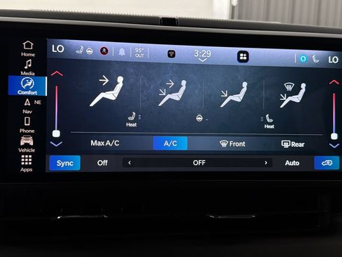 Used 2024 Jeep Wrangler Unlimited Sahara w/ Technology Group AWD/4WD image 28