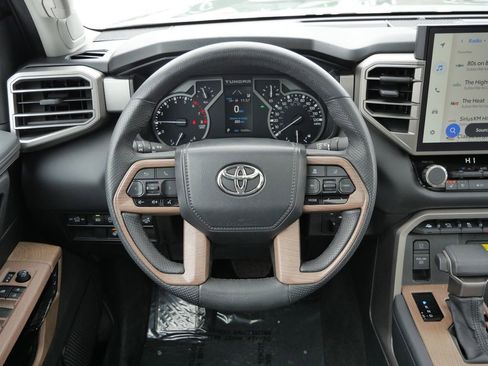 Used 2022 Toyota Tundra Limited AWD/4WD image 31