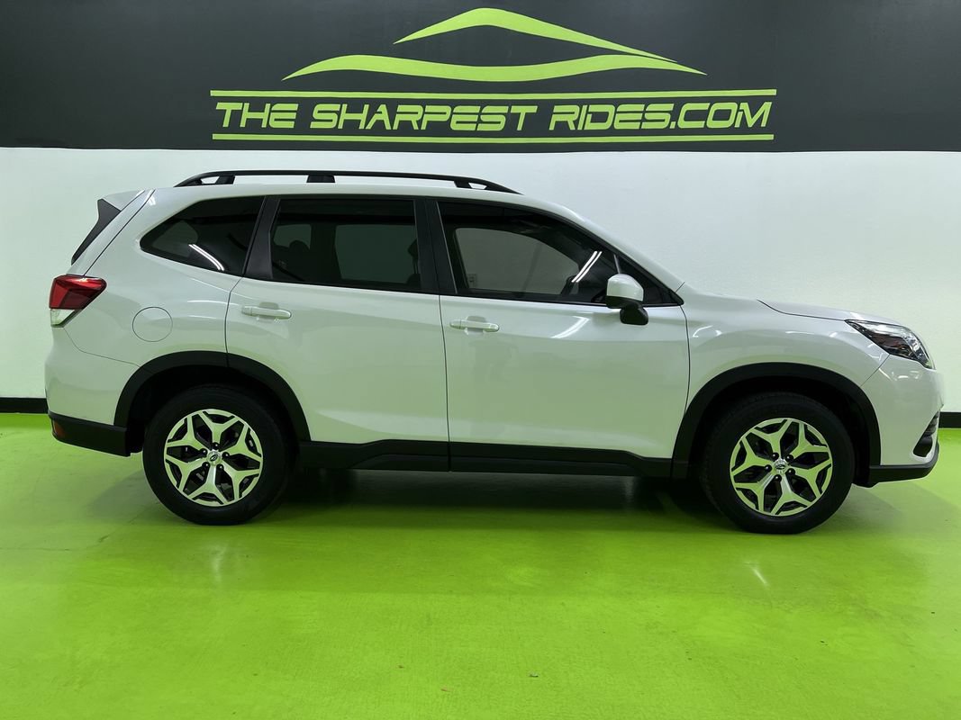 Used 2022 Subaru Forester Premium AWD/4WD image 11