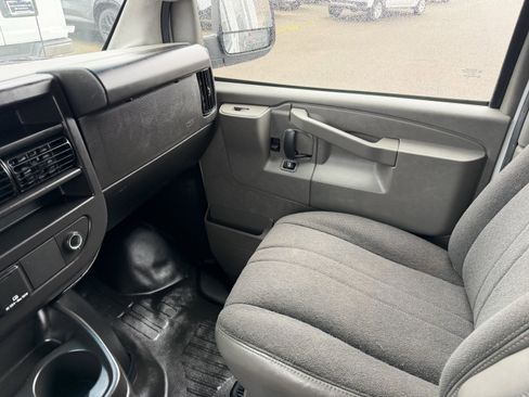 Used 2024 Chevrolet Express 2500 w/ Driver Convenience Package image 23