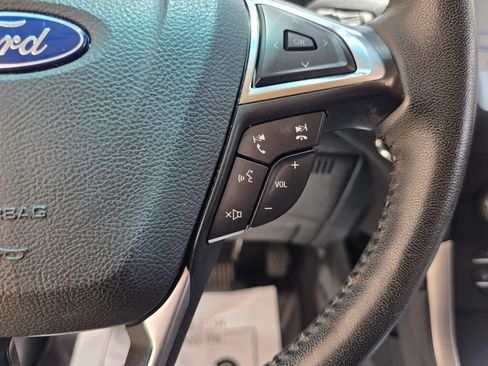 Used 2019 Ford Edge SEL w/ Equipment Group 201A AWD/4WD image 30