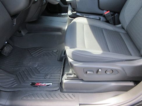 New 2026 Chevrolet Silverado 1500 Custom Trail Boss w/ LPO, Dark Essentials Package AWD/4WD image 21