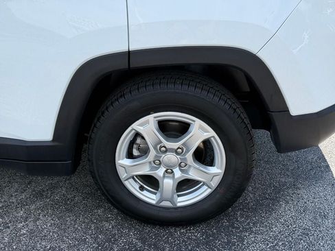Used 2022 Jeep Compass Sport FWD image 6