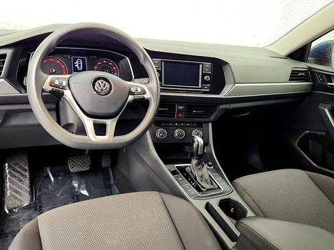 Used 2021 Volkswagen Jetta SE FWD image 13