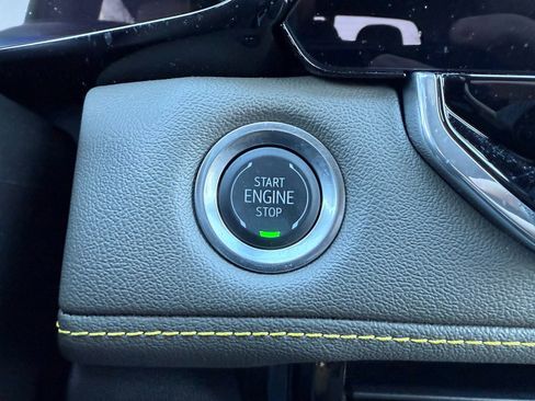 Used 2024 Chevrolet Colorado ZR2 w/ ZR2 Convenience Package III image 33