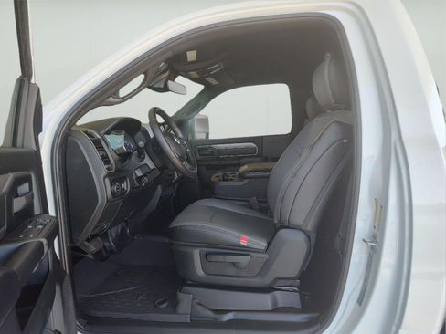 Used 2025 RAM 2500 Tradesman AWD/4WD image 8