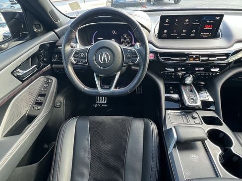 Used 2022 Acura MDX A-Spec image 11