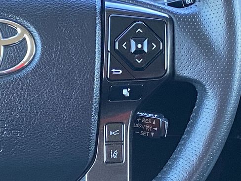 Certified 2024 Toyota 4Runner TRD Off-Road image 20