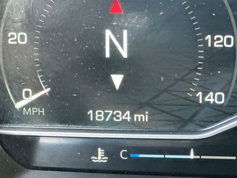 Used 2024 GMC Sierra 1500 SLT image 15