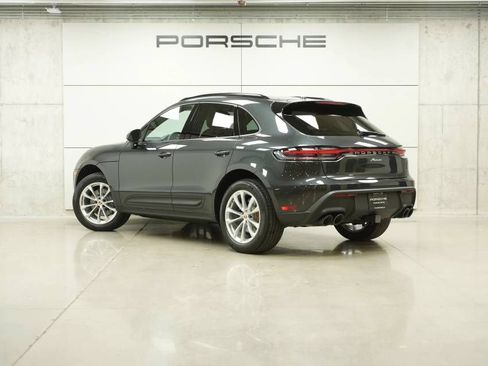 Used 2025 Porsche Macan AWD/4WD image 3