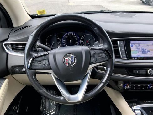 Used 2022 Buick Enclave Premium w/ Surround and Sites Package AWD/4WD image 4