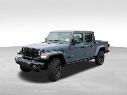 New 2025 Jeep Gladiator Sport AWD/4WD image 7