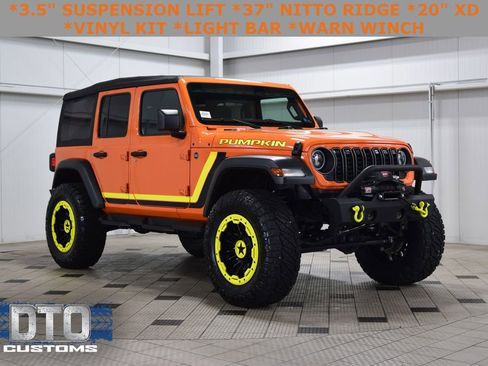 Used 2025 Jeep Wrangler Sport image 1